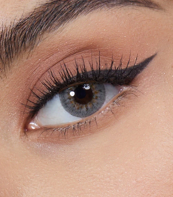 Olens Jennifer Gray Monthly Color Contact Lenses - Image 4